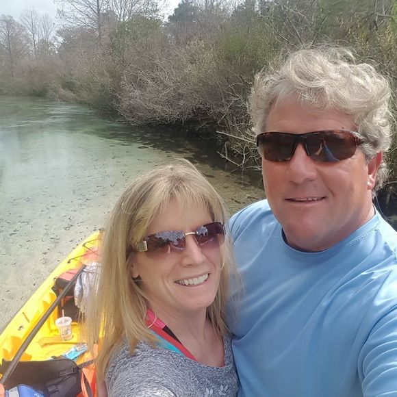 Meet your Posher, Cynthia - Picture 1 of 1